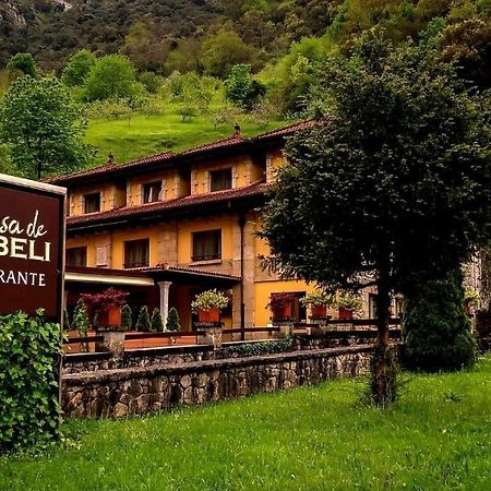 Logis Hotel Restaurante La Casa De Juansabeli Arenas De Cabrales Ngoại thất bức ảnh