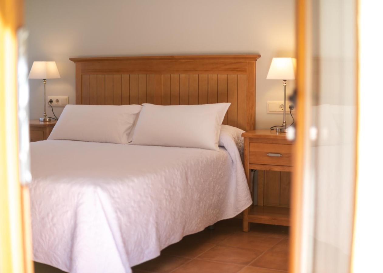 Logis Hotel Restaurante La Casa De Juansabeli Arenas De Cabrales Ngoại thất bức ảnh