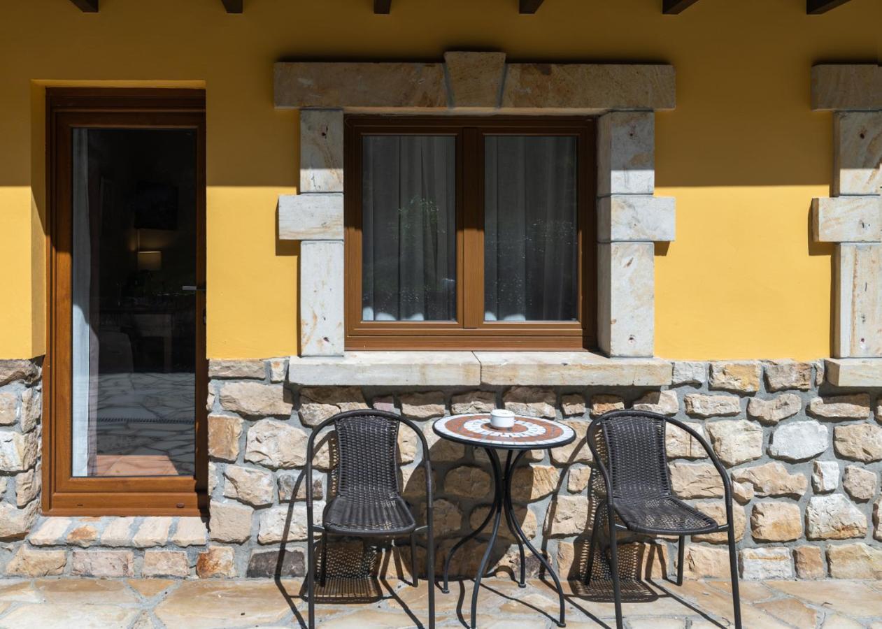 Logis Hotel Restaurante La Casa De Juansabeli Arenas De Cabrales Ngoại thất bức ảnh