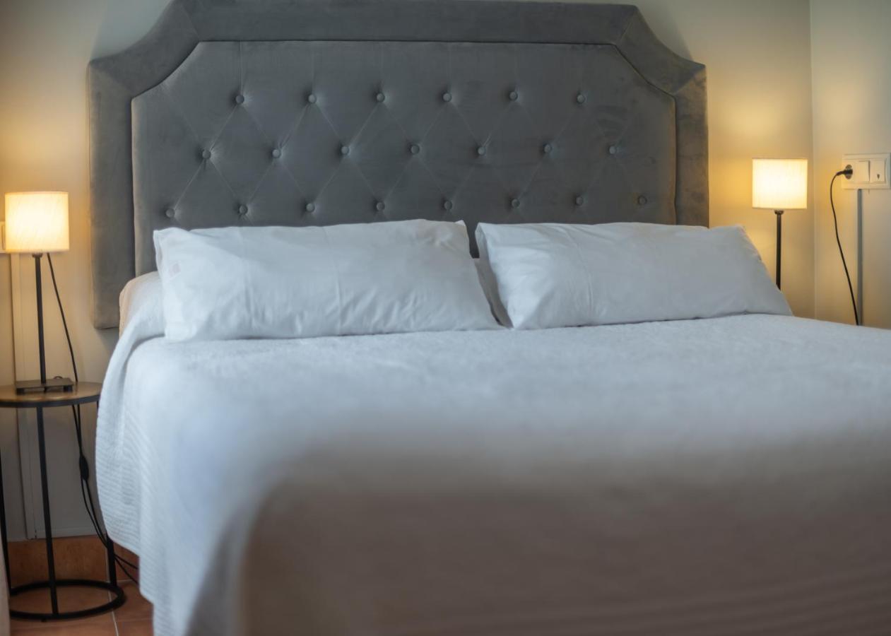 Logis Hotel Restaurante La Casa De Juansabeli Arenas De Cabrales Ngoại thất bức ảnh