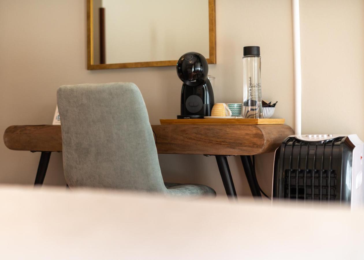 Logis Hotel Restaurante La Casa De Juansabeli Arenas De Cabrales Ngoại thất bức ảnh